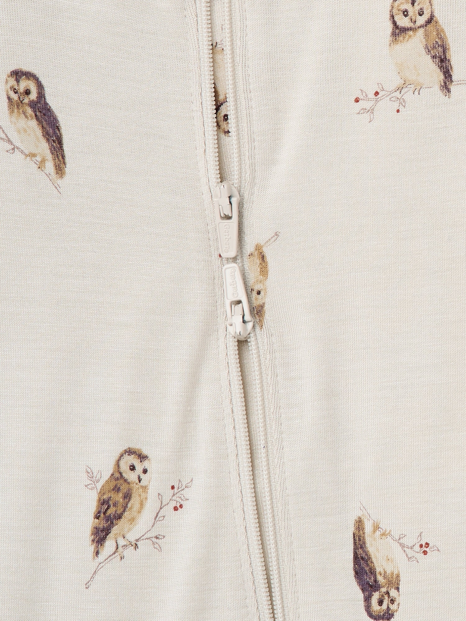 Modern Moments by Gerber Neutral Two-Way Zip Viscose Sleep ´N Play Footed Pajama , Sizes Newborn - 6/9 Months