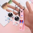 thumbnail image 5 of Llavero creativo hecho a mano para mujer, colgante personalizado de astronauta, oso de color, muñeco de astronauta, regalo, 5 of 5
