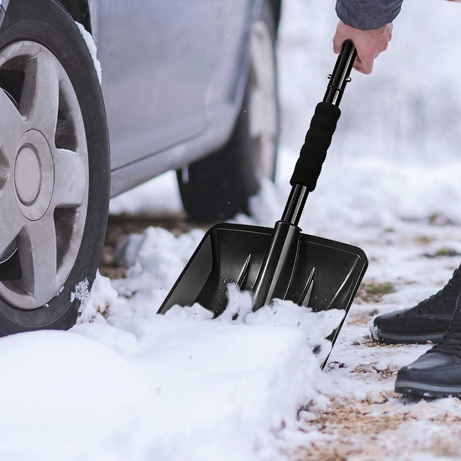 1 Large Multi-Functional Outdoor Snow Shovel Shovel for Car and 42.5 Inch Foldable Lightweight Aluminum Alloy Ice Scraper Ergonomic Handle for Emergency Removal Garden Black