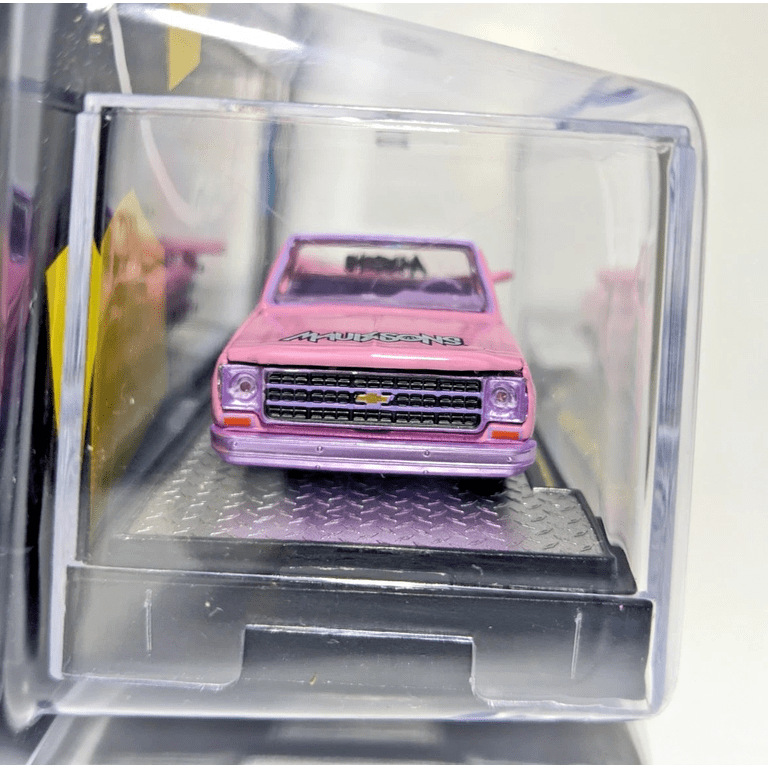 M2 Machines 1979 Chevrolet Silverado Stepside Maui and Sons Chase