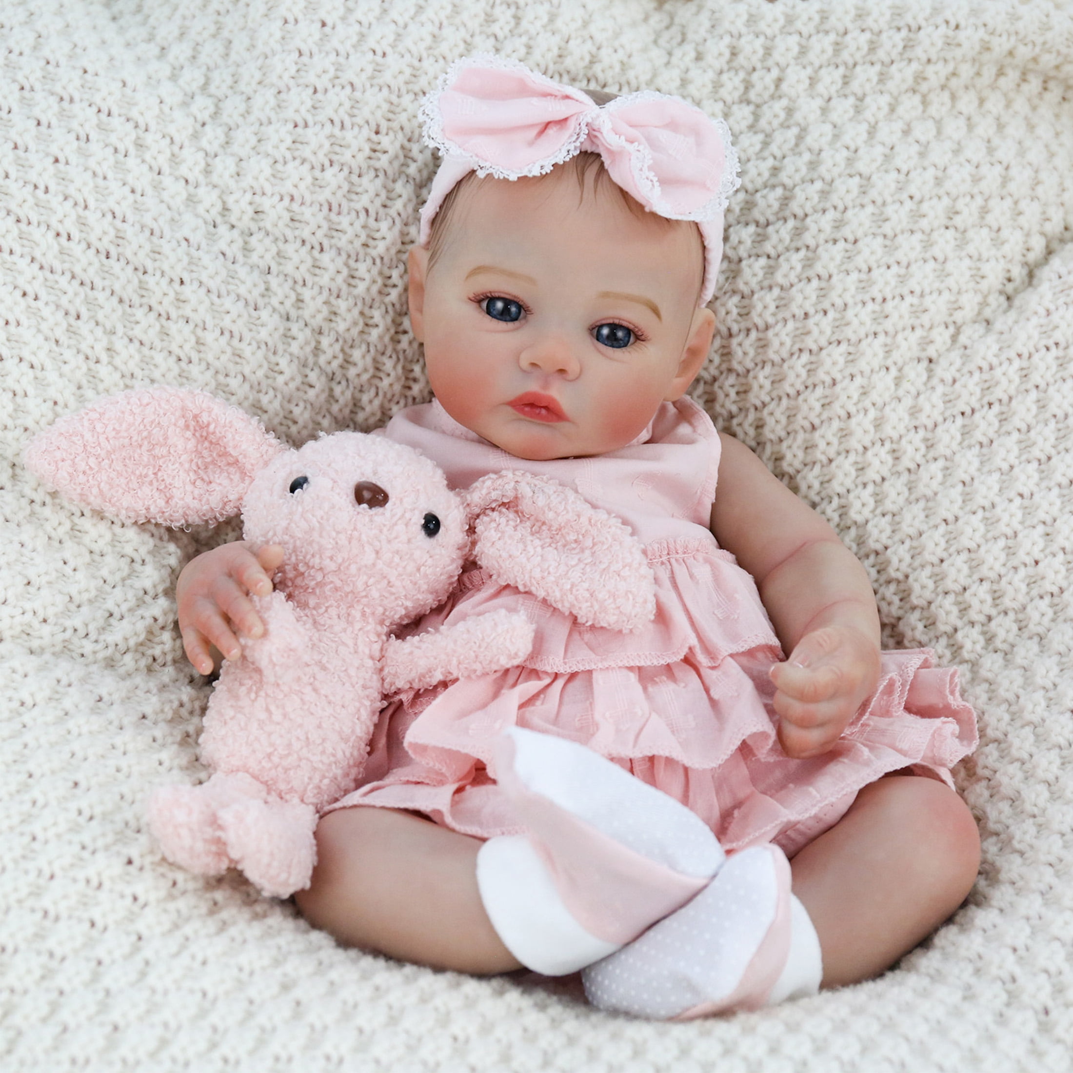 Lifelike Reborn Baby Dolls Girl - 18 Inch Realistic Newborn Eyes Open Doll with Soft Cloth Weighted Body, Real Life Dolls Gift Set for Kids Age 3+