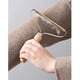 thumbnail image 4 of Eliminador de pelusas portátil, eliminador de pelusas portátil, maquinilla de afeitar para pelusas de lavandería, peine de lana, peine para pelusas, afeitadora de pelusa de madera, peine de cachemira Ormromra MZQ-0107, 4 of 8