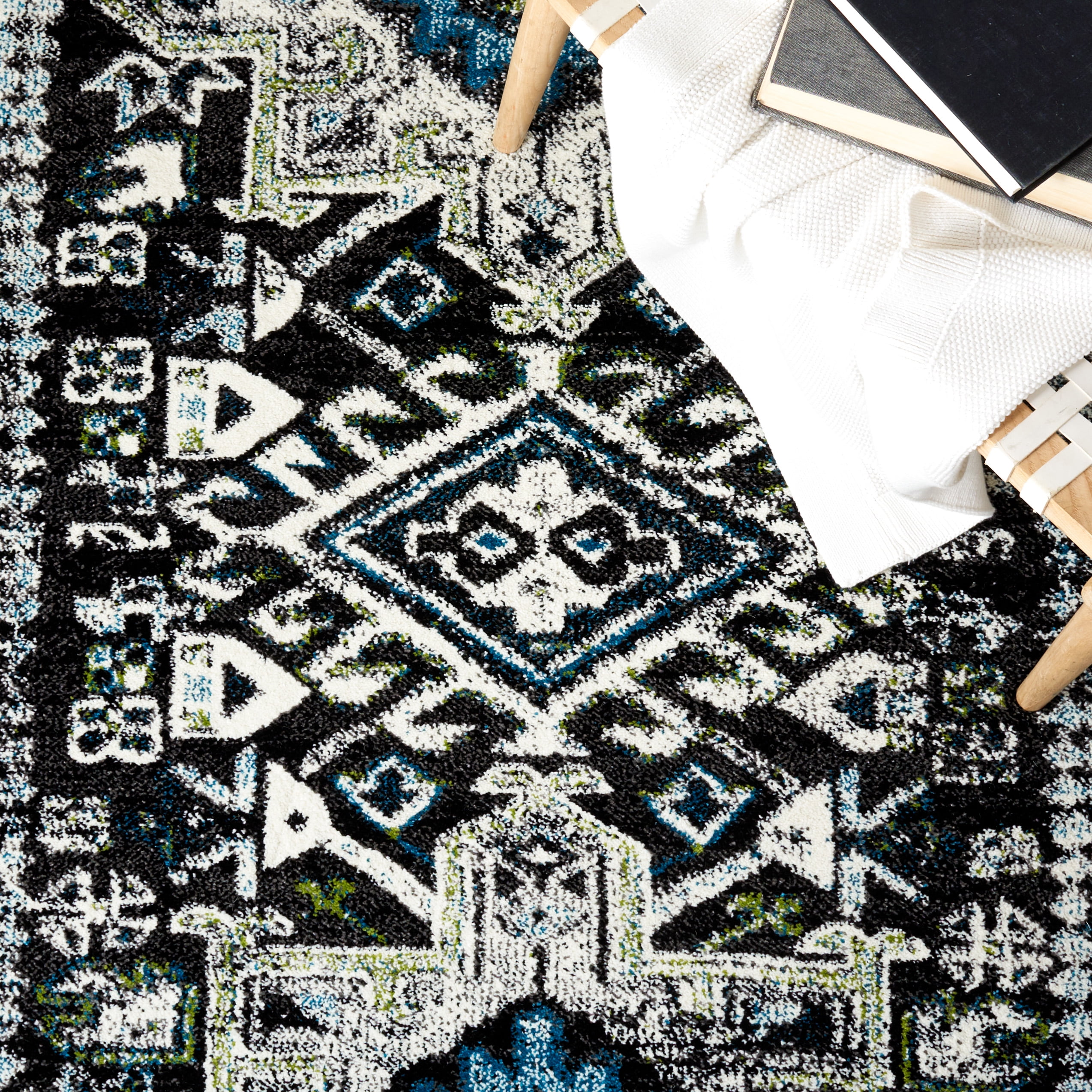Safavieh Vintage Hamadan Dania Oriental Runner Rug, Dark Gray/Ivory, 2'3" x 6'