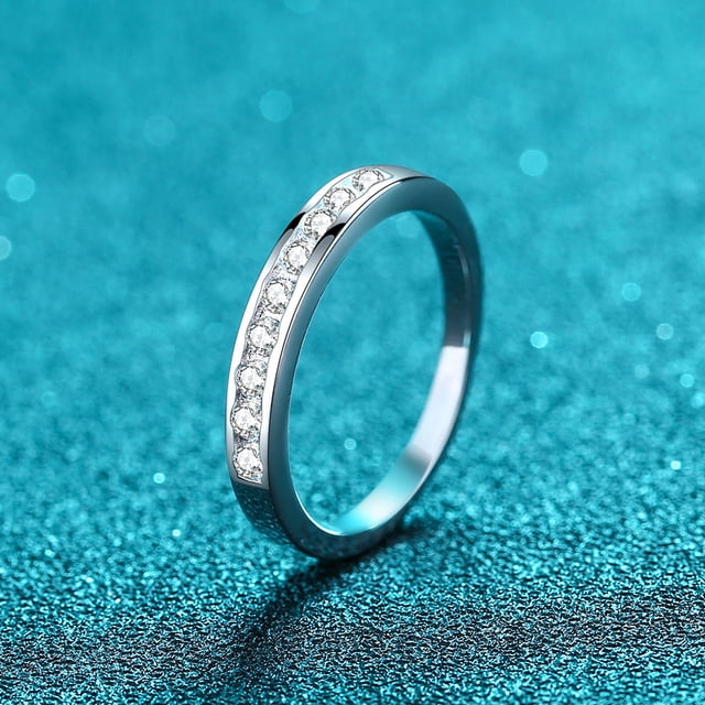 Anillo de plata pura Anillo de fila simple para mujer Anillo de fila de una línea con incrustaciones Anillo de moissanita de 27 puntos