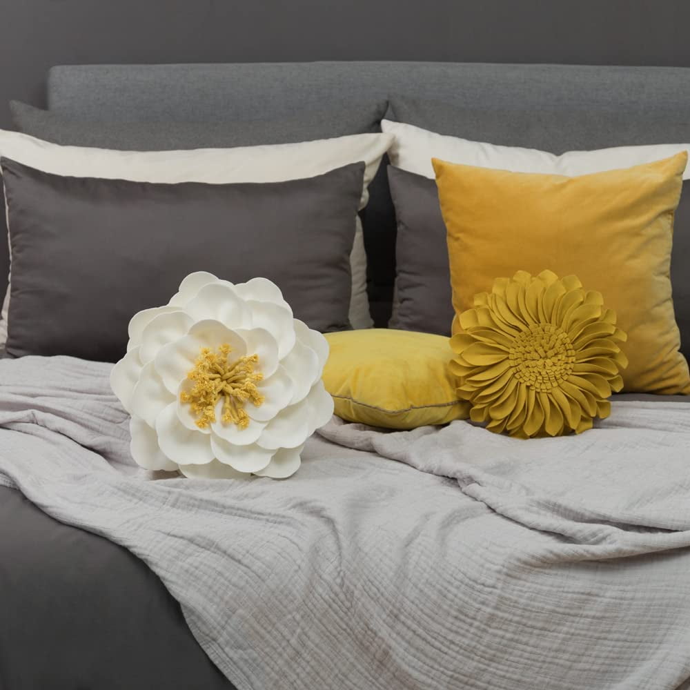JWH 3D Round Flower Pillow Cover with Insert Decorative Throw Pillows Small Circular Soft Suede Pillows for Bedroom,Living Room and Hotel in Beige 14inch