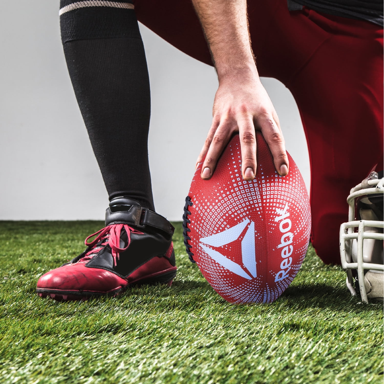 Reebok Delta Varsity Football - Sponge Cushion Rubber, Aerodynamic