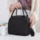 thumbnail image 5 of Bolsa de almuerzo aislante de gran capacidad | Bolsa portátil multifuncional | Mango resistente y correa ajustable | Almacenamiento clasificado | Tejido resistente al desgaste | 31x26x14cm | 1 Pack, 5 of 6
