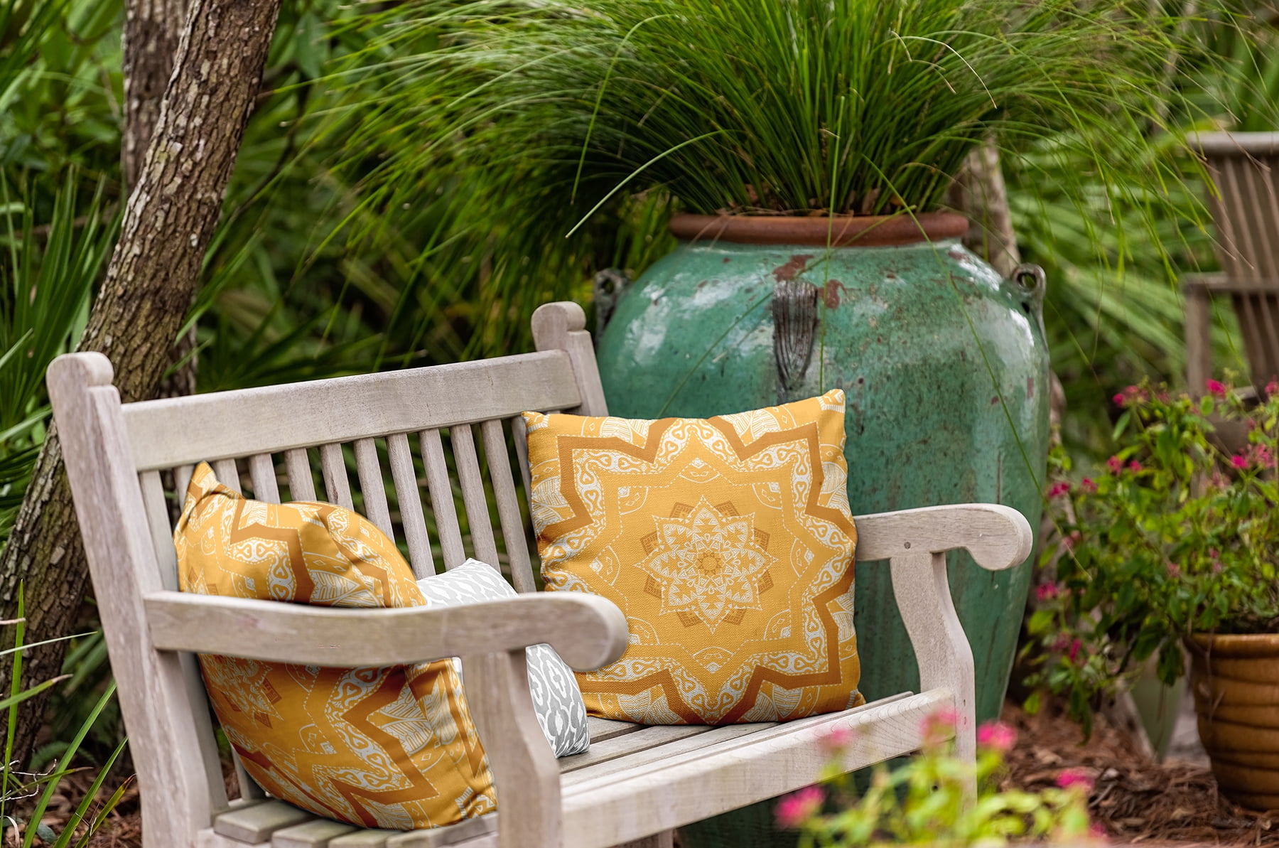 18"x18" Square Simply Daisy Shawl Poly Indoor/Outdoor Pillow, Egg Yolk Yellow Qty 1