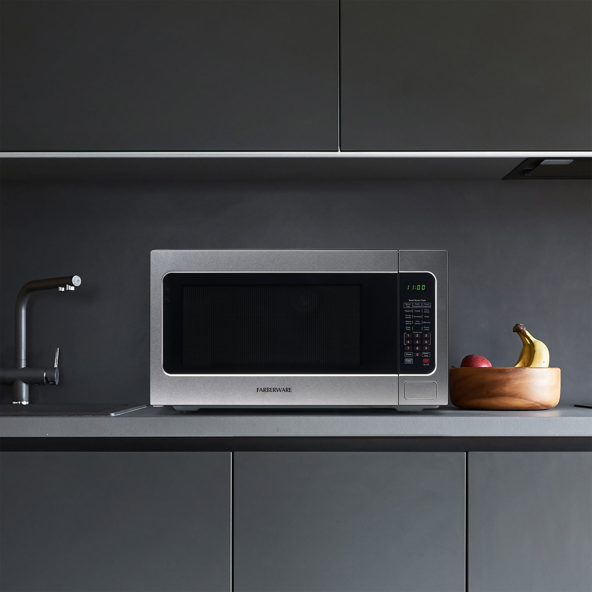 Farberware 2.2 cu ft Microwave Oven, 1100W Compact Microwave Oven with Smart Sensor, Stainless Steel