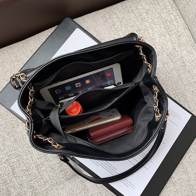 Black PU Leather Shoulder Bag Crossbody Big Capacity Handbag with Chain S4260169593784d7883d6fe1a8b7f7  main image 4