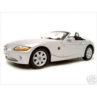 BMW Z4 Convertible Silver 1/18 Diecast Model Car by Motormax