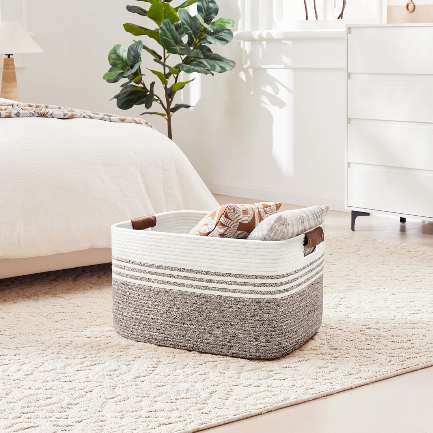 100L Extra Large Laundry Basket with Leather Handles for Living Room Storage, Woven Rope Baskets for Blanket, Kids Toy, Gifts, Wicker Hamper for Bedroom Dirty Clothes, 24"x16"x16" White Brown
