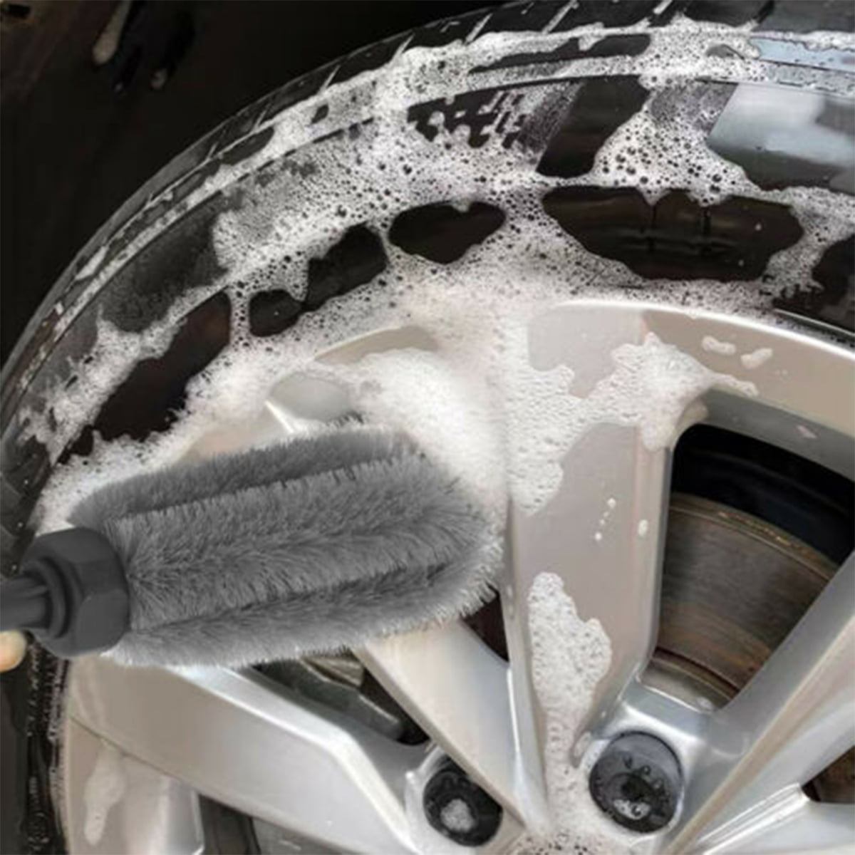 Car Wash Brush Connect High Pressure Water Tube Wheel Scrubber 360°  Cleaning Wheel Washing Tool with Comfortable Handle for Car