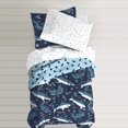 thumbnail image 3 of Juego de ropa de cama Dream FACTORY Kids de 5 piezas con forma de tiburón azul, 3 of 8