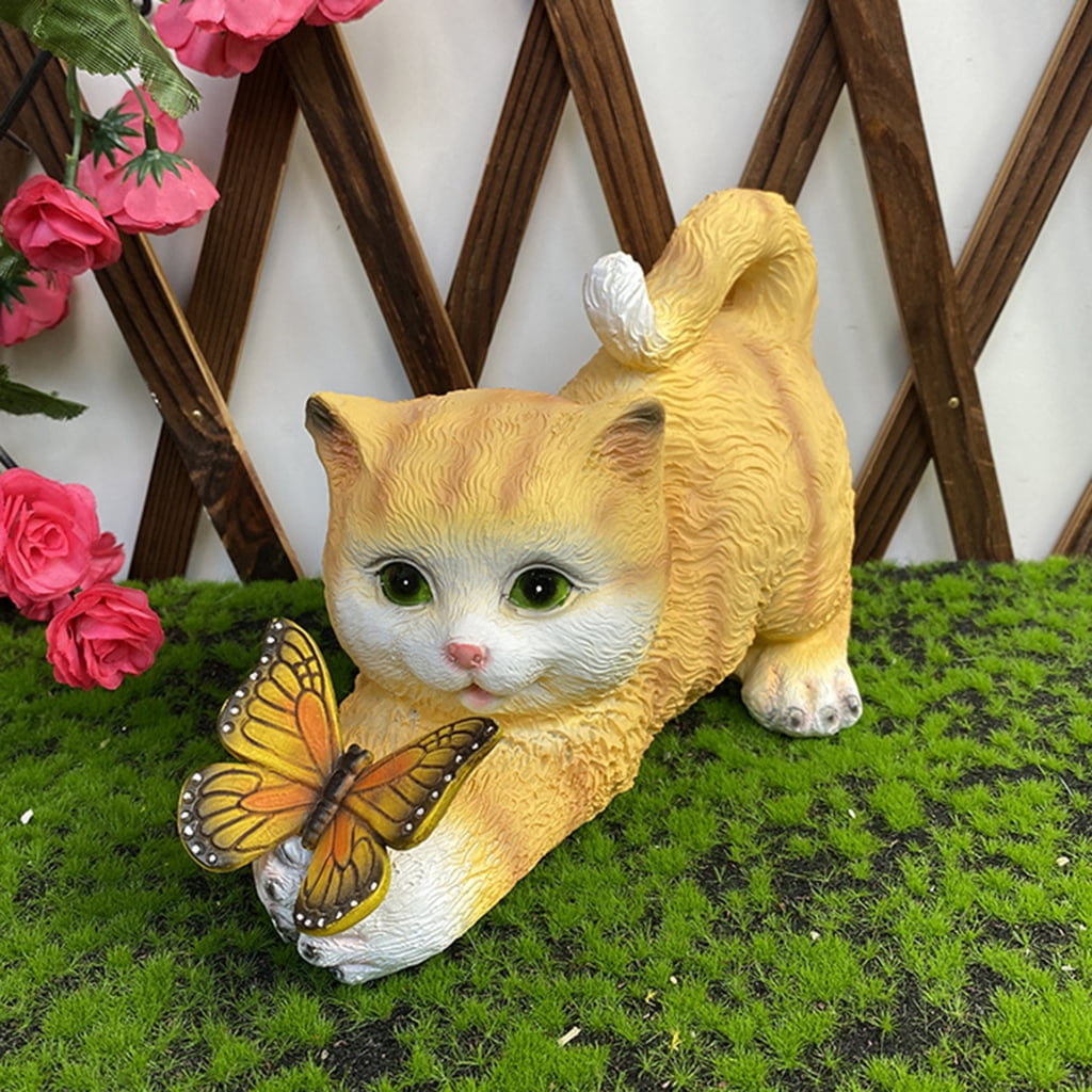 Resin Cats Solar Light Garden Statue for Yard Lawn Decoration Life Like Cats Solar Lamp with Butterfly Decorative Figurine