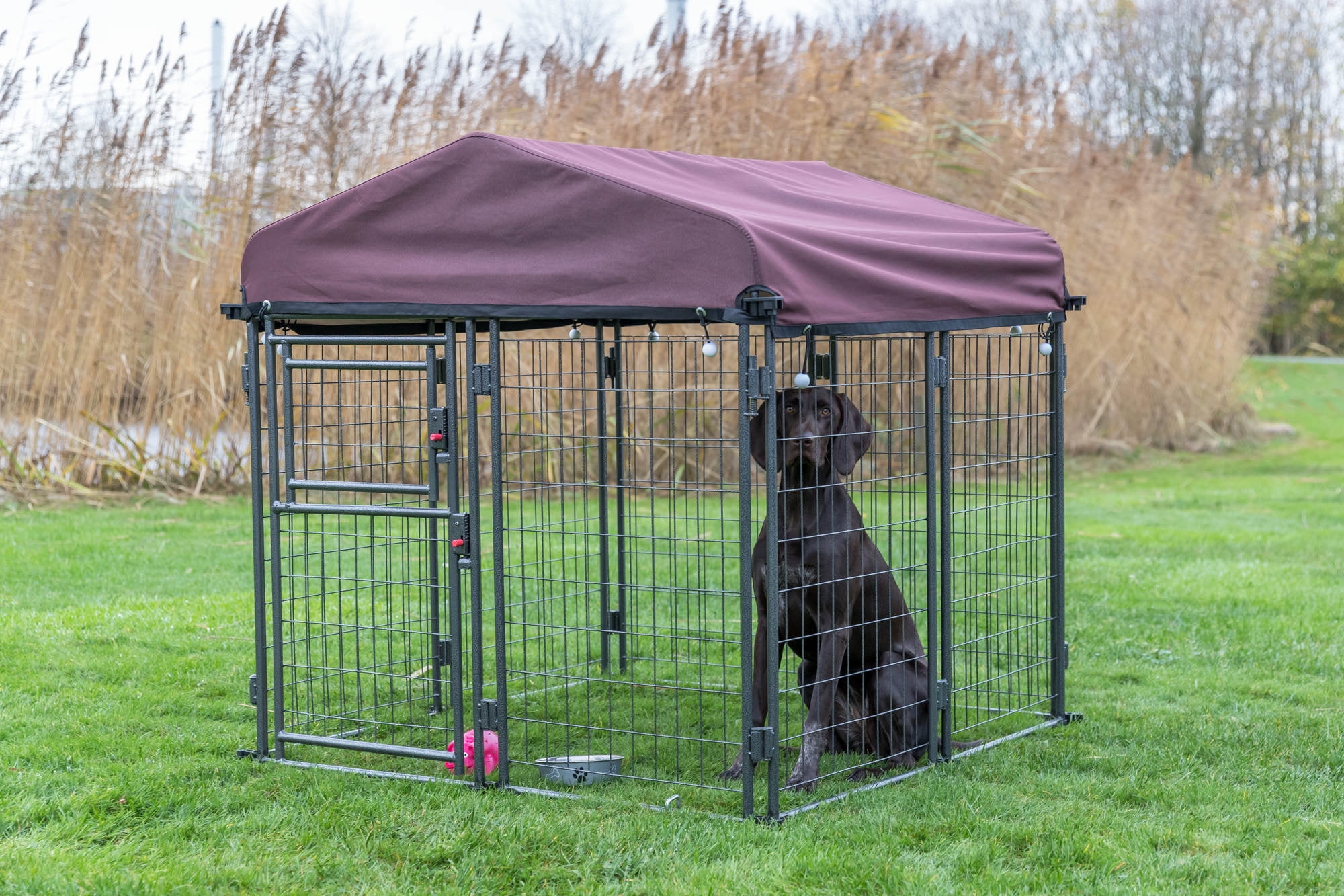TRIXIE Deluxe Medium Expandable Metal Dog Kennel with Cover, 4x4' Wide