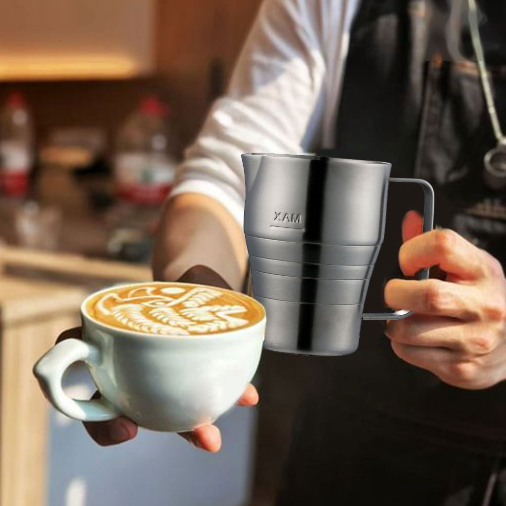 Professional 900ml Stainless Steel Milk Frothing Pitcher Ergonomic Handle For Coffee Latte Art Frothing Cup with Scale