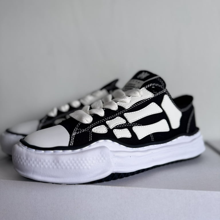 Maison MIHARA YASUHIRO Black PETERSON OG Sole Canvas Low-top