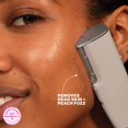 thumbnail image 3 of Dispositivo de depilación antienvejecimiento Dermaflash LUXE Plus, 3 of 5