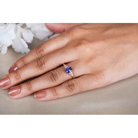 Blue Tanzanite Engagement Ring, Vintage Tanzanite Ring, Antique Tanzanite Halo Ring, Tanzanite Ring Women,Estate Tanzanite Promise Ring