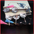 thumbnail image 3 of Regalo clásico Koi Pavo real Zorro de nueve colas Cadena de castor Colgante Abanico de metal Marcapáginas, 3 of 3