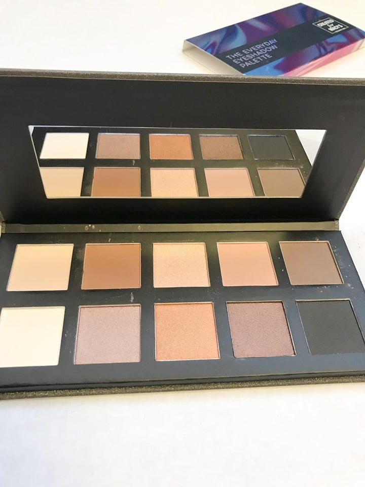 Photo 2 of Macy's The Everyday Eyeshadow Palette Macy's Beauty Collection 10 Shades
