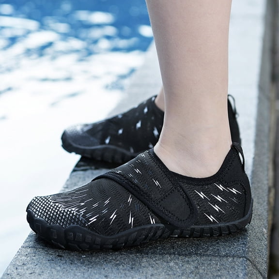 ZHOGXU Children Kids Girls Shoes Non Slip Soft Sole Comfortable Breathable Water Park Shoes For Beach And Swimming Activities,Black,5.5-6 Years