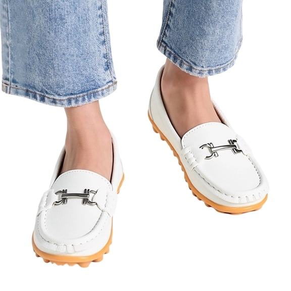 QUOTAY Boys and Girls Soft Sole Casual Sneakers Breathable Dress Shoes for School Performance and Daily Wear Slippers for Boys Age 1-12 Years 03_White,7-8 Years