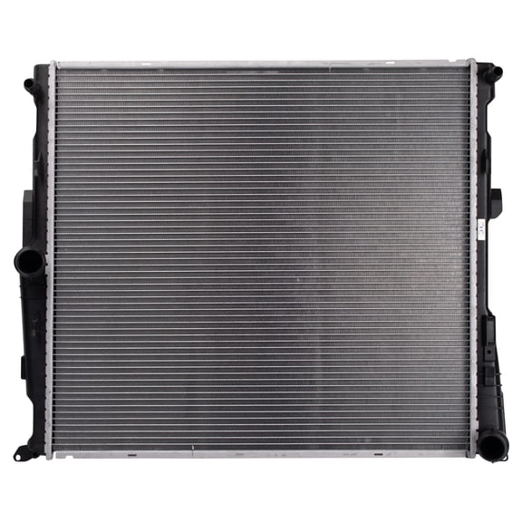 TRQ Radiator Fits 2011-2012 BMW X3 RDA80048