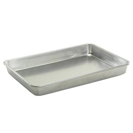 Nordic Ware NaturalsÂ® High Sided Sheetcake Pan  Aluminum  Lifetime Warranty  17.10  X 12.20  X 1.90