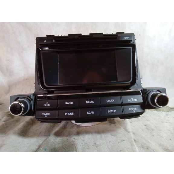 Pre-Owned 2018 Hyundai Tucson AM FM CD Receiver Assembly 96160D31004X OEM LKQ (Good)