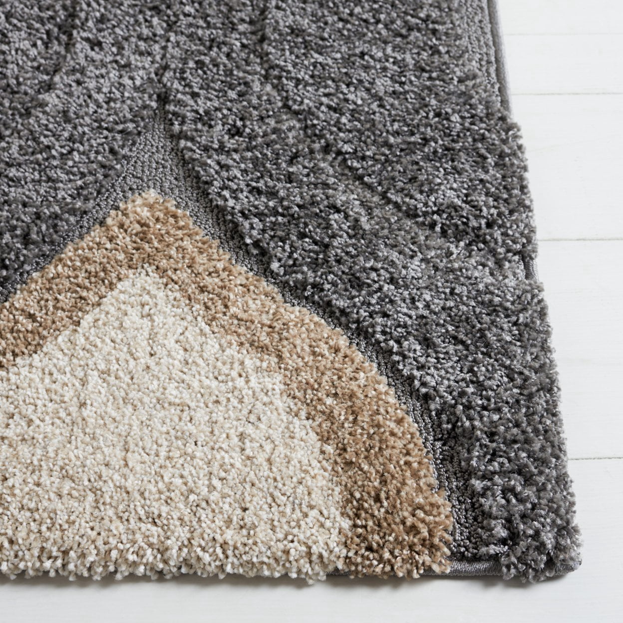 SAFAVIEH Florida Declan Geometric Shag Runner Rug, Grey/Ivory, 2'3" x 9'