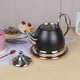 Creative Home Nobili-Tea Bouilloire à thé en acier inoxydable 20 Qt avec panier infuseur amovible Couleur noire opaque – image 5 sur 6