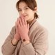 thumbnail image 3 of Guantes de invierno para mujer de punto trenzado para mensajes de texto con pantalla táctil y smartphone, 3 of 5