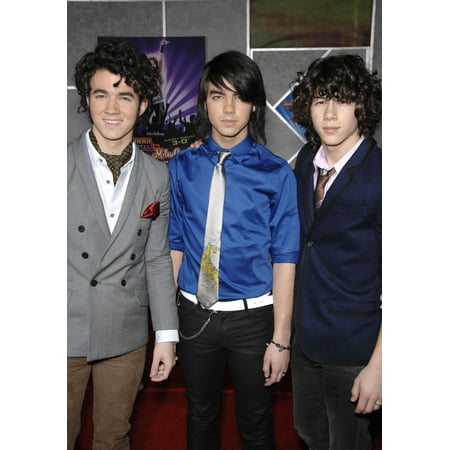 Jonas Brothers At Arrivals For Hannah Montana & Miley Cyrus Best Of Both Worlds Concert 3D El Capitan Theatre Los Angeles Ca January 17 2008 Photo By Michael GermanaEverett Collection (World Best 3d Paintings)