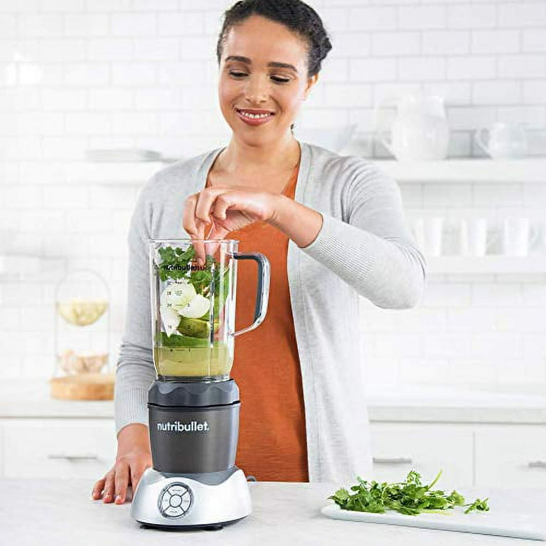 NutriBullet Blender Combo with Single Serve Cups, 1000W (Used