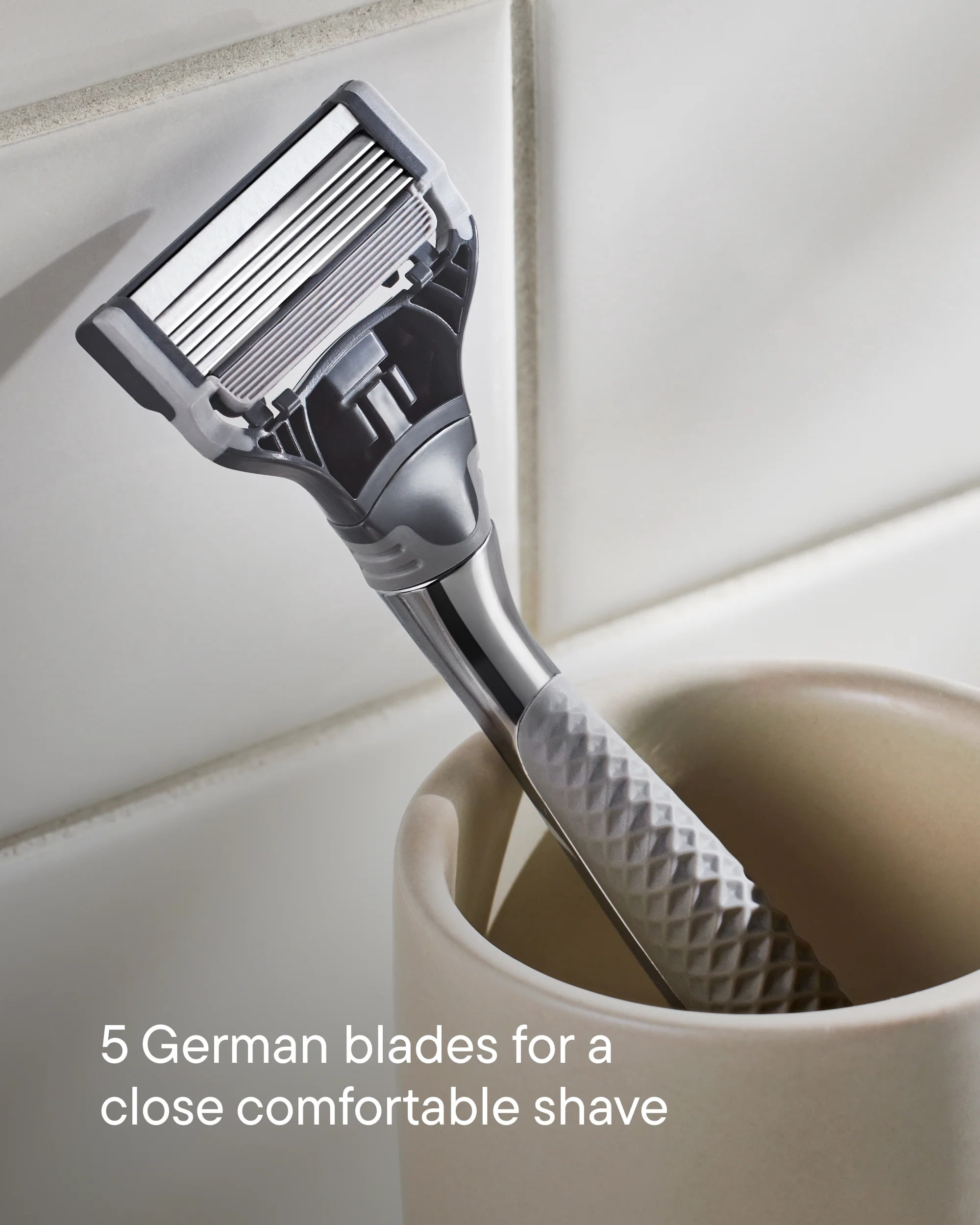 Harry's Razor Kit for Men with 2 Razor Blade Refill Cartridges, and 1 Smoke Chrome Edition Handle