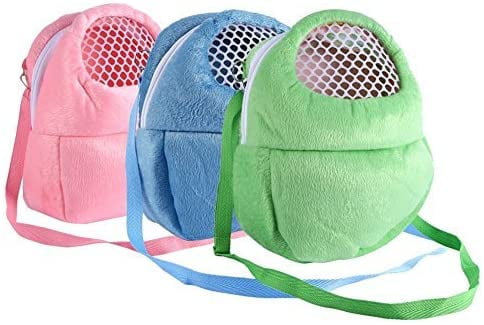 backpack with sleeping bolsa