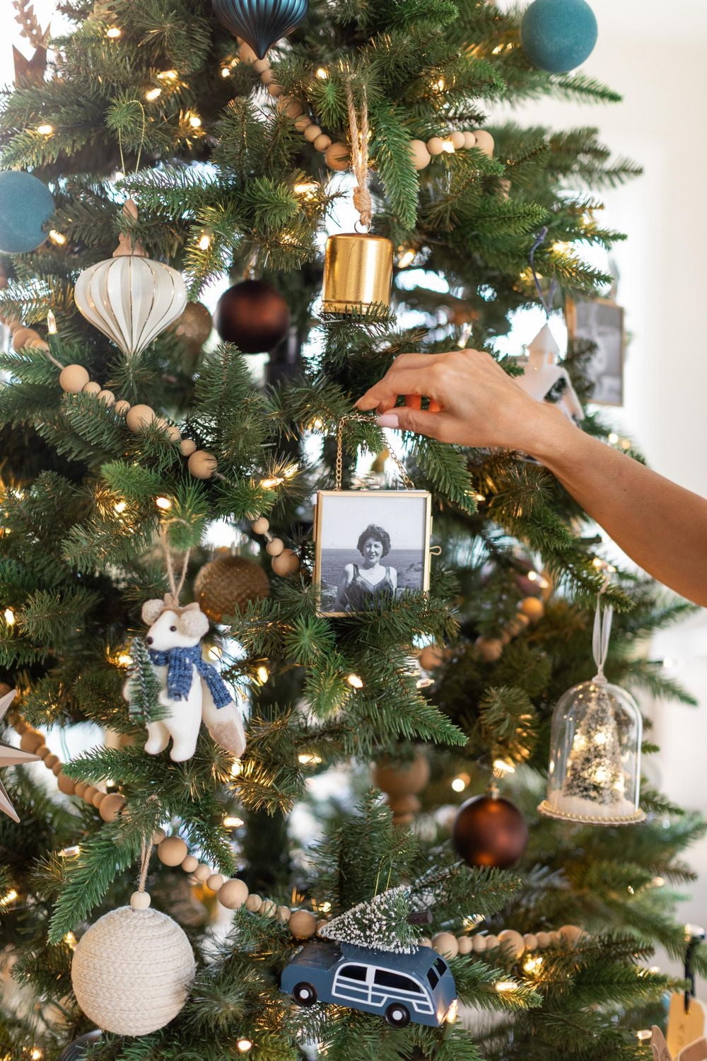 FRAÎCHE Holiday Shatterproof 70MM Ornaments Set, 45 pack