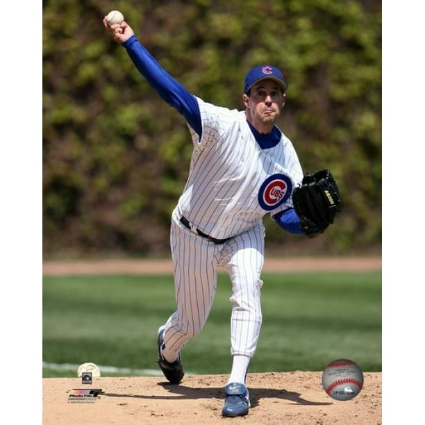 Greg Maddux 2006 Pitching Action Photo Print (8 x 10)