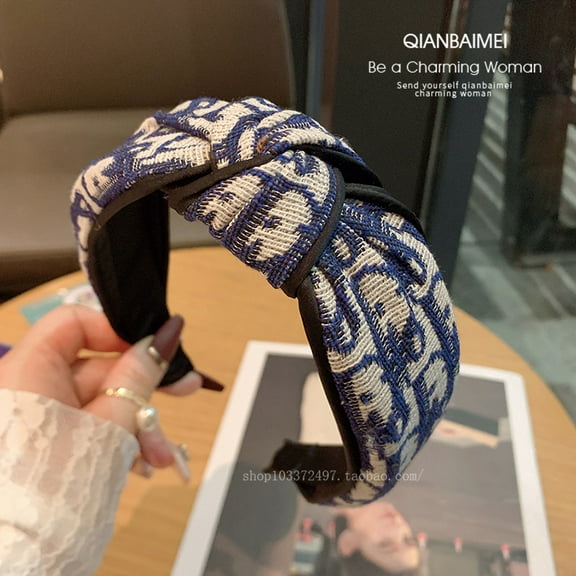 Korean light luxury denim blue embroidered hairband, elegant wide-edge headband with high cranial top clip and hair tie