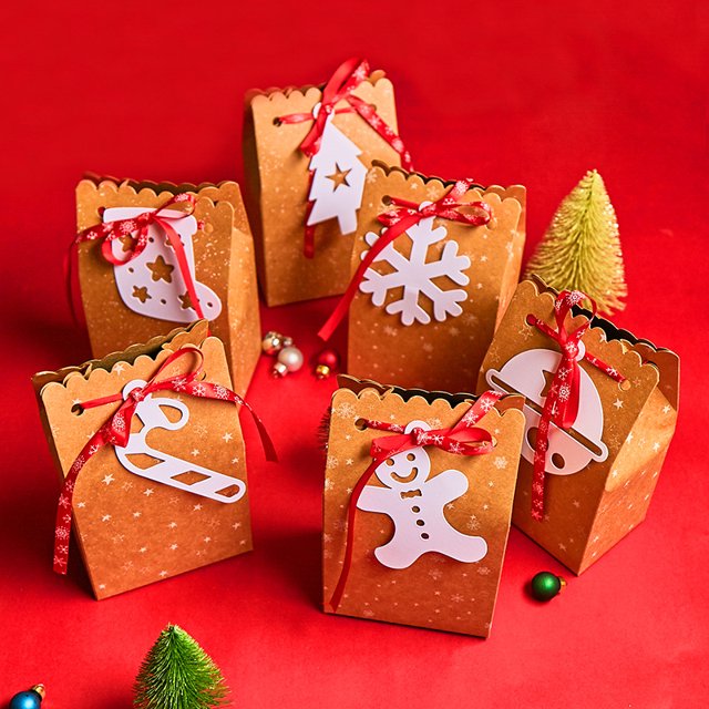 12 bolsas de regalo de Navidad, bolsas de regalo de papel Kraft con etiquetas y cintas de Navidad, bolsas de papel para dulces de Navidad para regalos de fiesta de Navidad, bolsas de regalo de vacaciones de 5 x 3 x 7 pulgadas Zhivalor HMFJ106