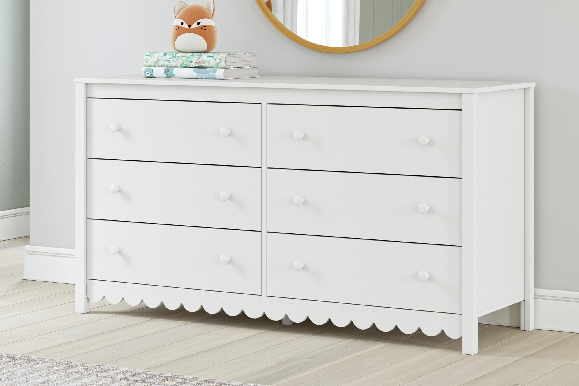 Signature Design by Ashley Hallityn 6 Drawer Dresser, White