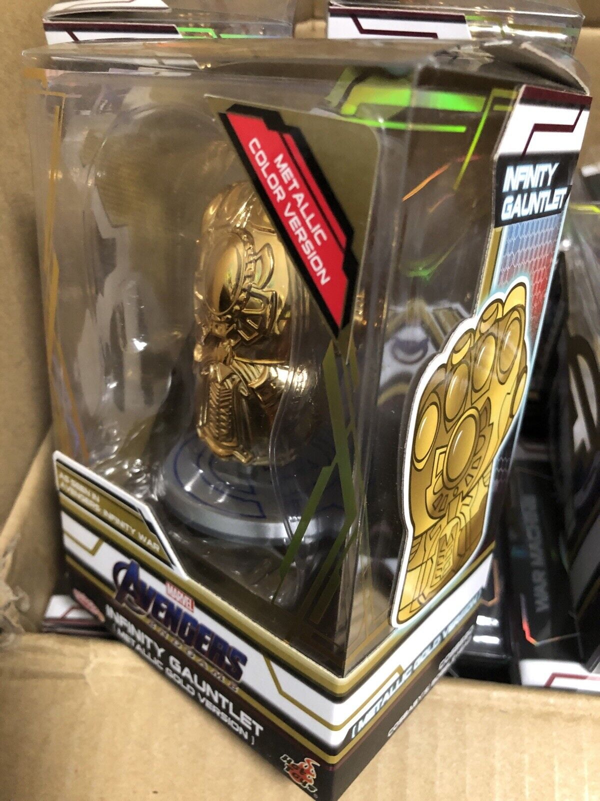 Hot Toys Avengers: Infinity Gauntlet Metallic Gold Version