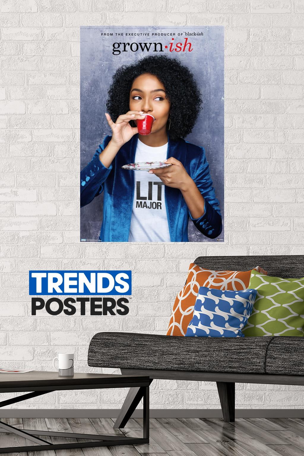 Grownish - One Sheet Premium Poster and Poster Mount Bundle Poster