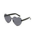 thumbnail image 2 of Gafas de Sol Qarigey en Forma de Corazón de Melocotón Lentes Gris Oscuro, 2 of 6