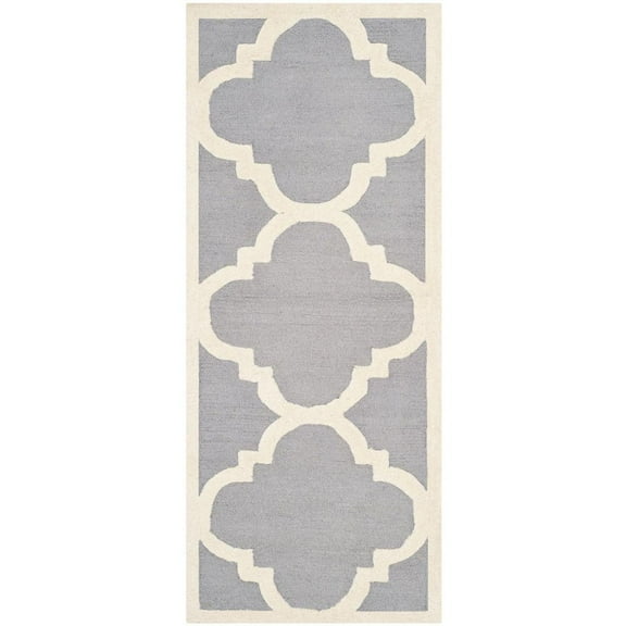SAFAVIEH Cambridge Justine Geometric Quatrefoil Wool Runner Rug, Silver/Ivory, 2'6" x 10'
