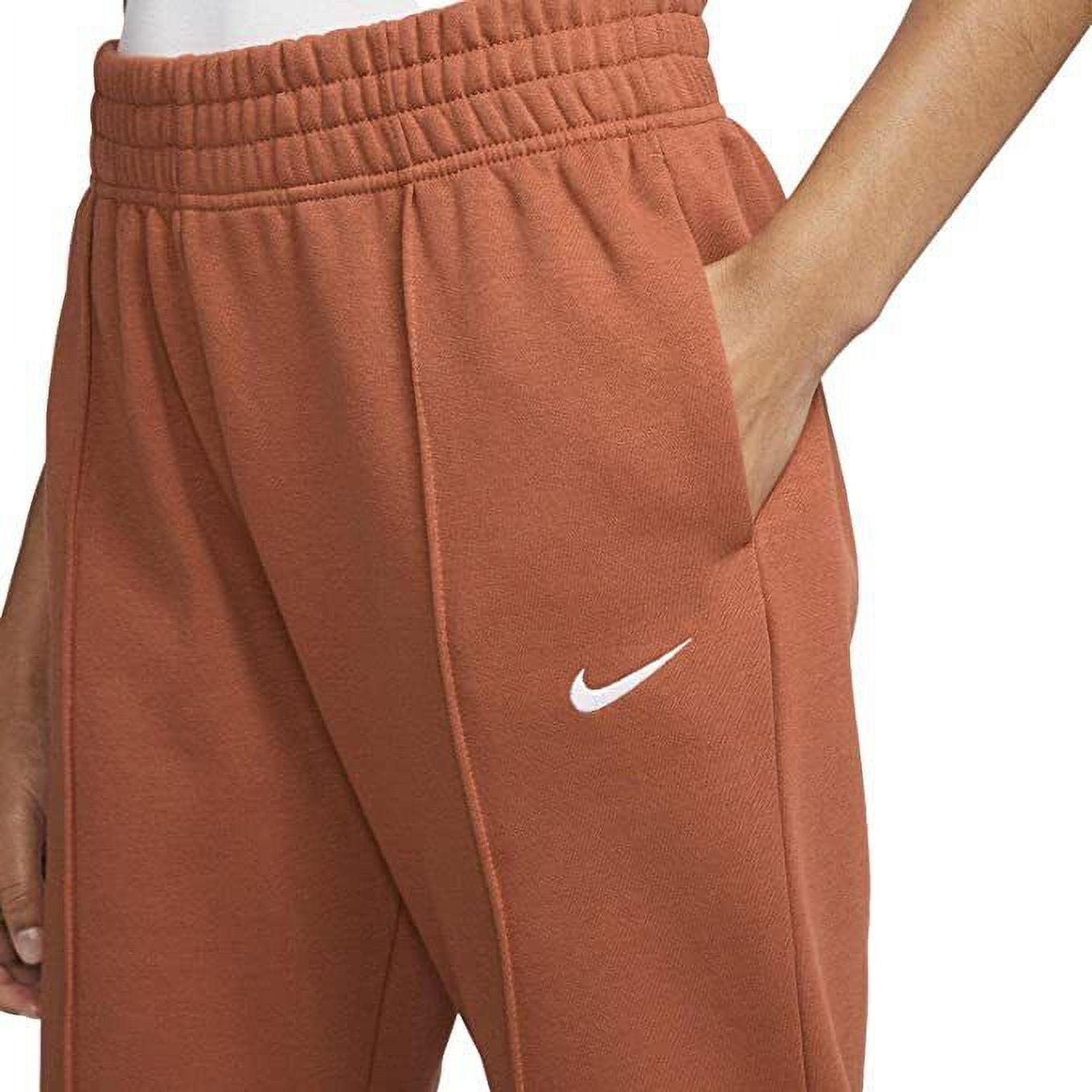 nike women's essential fleece