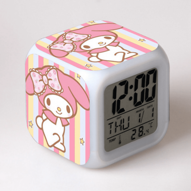 HANNTAOO Reloj despertador LED con diseño de melodía, creativo, para escritorio, mesa, reloj digital electrónico brillante y colorido para adultos, niñas, niños y niños, juguete para regalo de