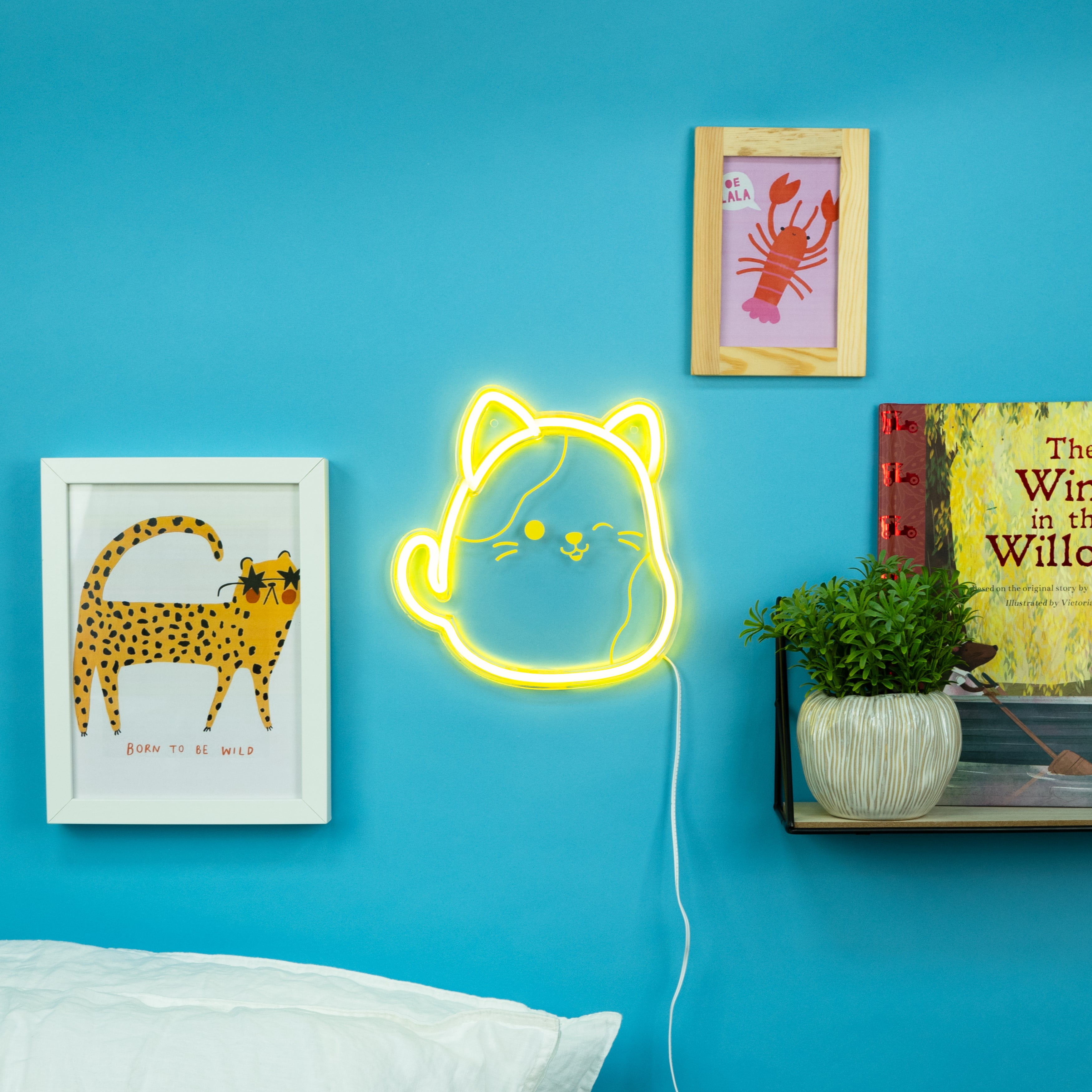 Fizz Creations Squishmallows Cam the Cat Neon Wall Light
